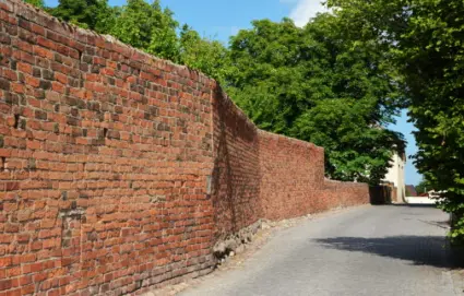 Klostermuren med Berginernas hus