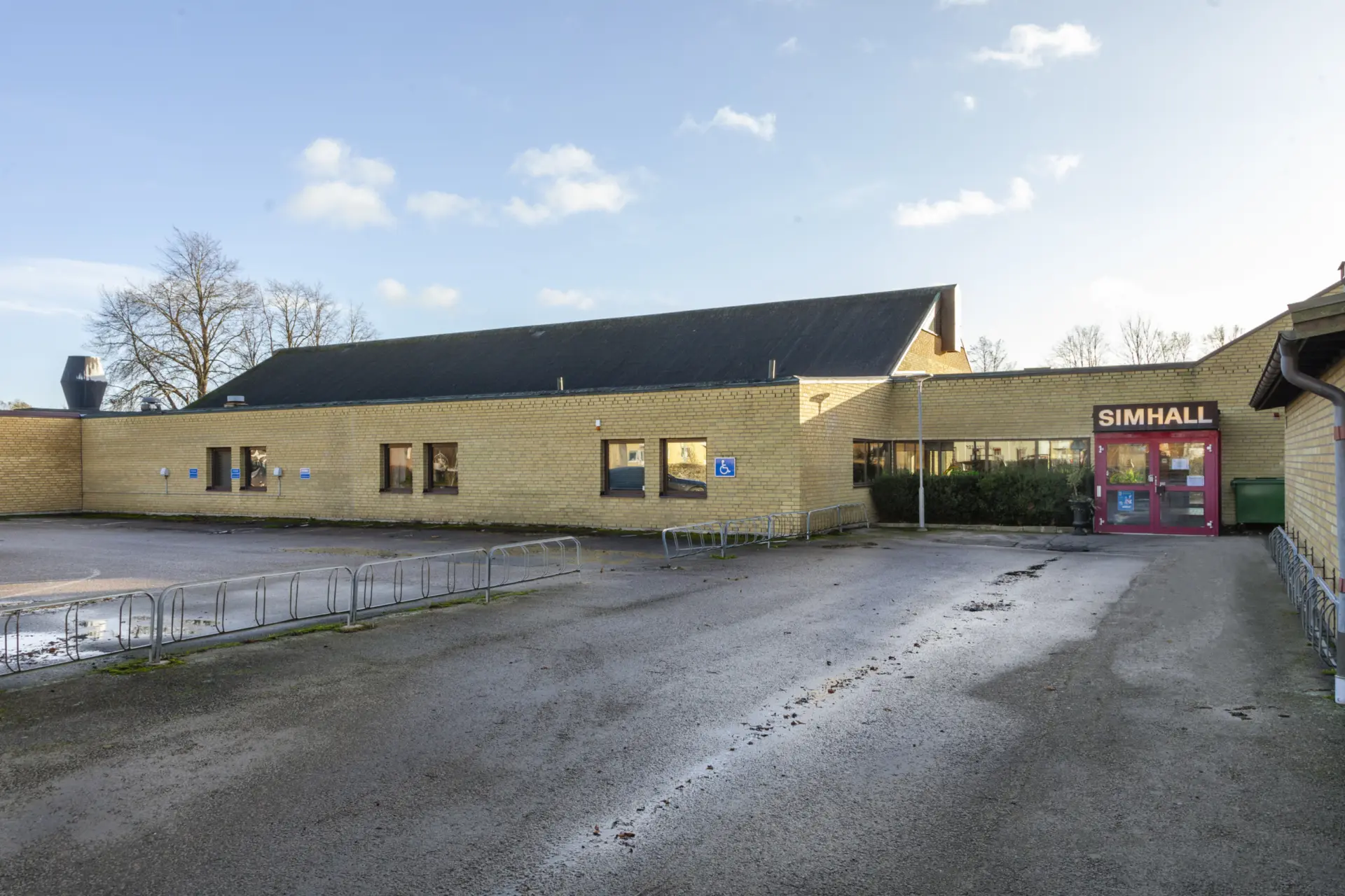 Simhallen