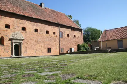 Vy över Gräsgården med Bjälboättens palats