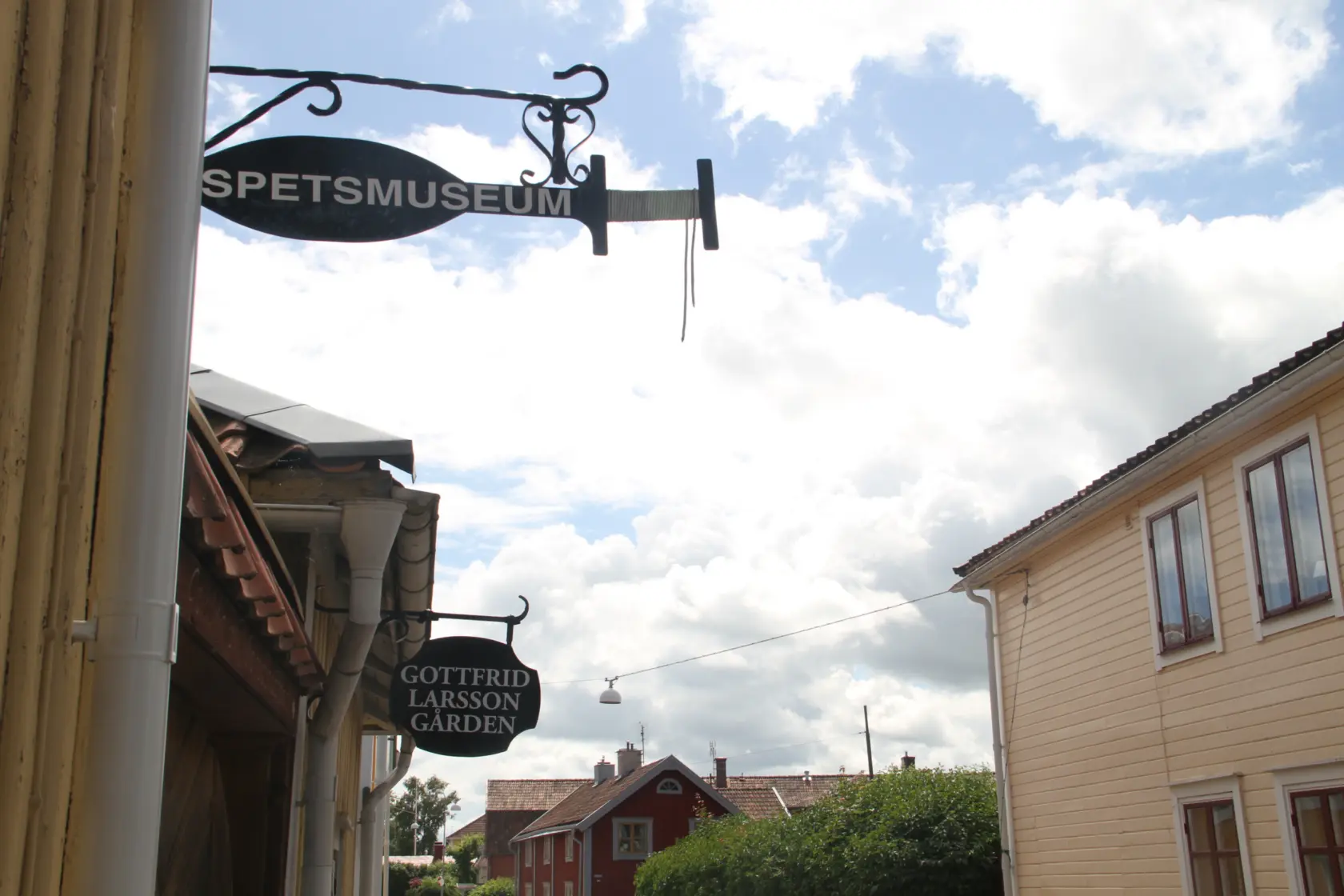 Gottfrid Larssongården och Vadstena spetsmuseum. Foto: Björn Andersson.