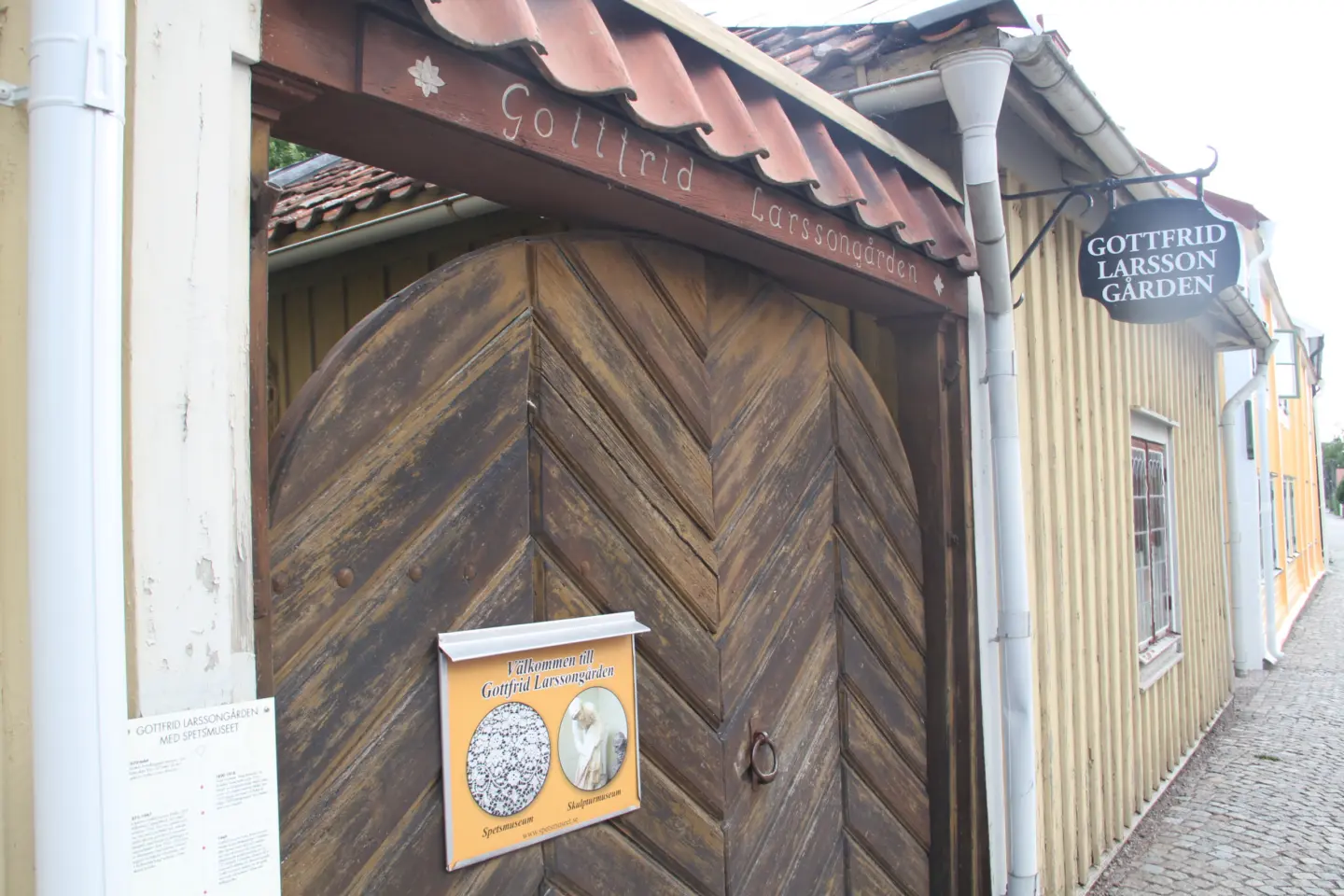 Gottfrid Larssongården och Vadstena spetsmuseum. Foto: Björn Andersson.