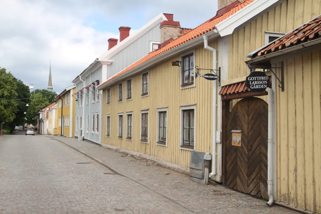 Gottfrid Larssongården och Vadstena spetsmuseum. Foto: Björn Andersson.