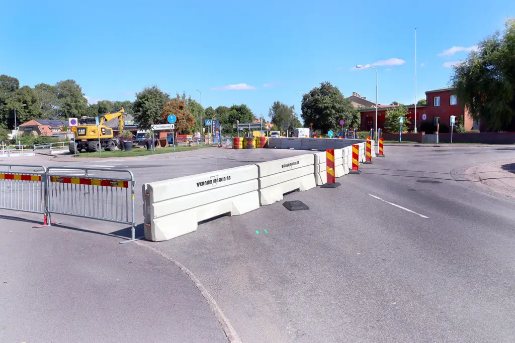 Vy över korsningen med rondellbygget