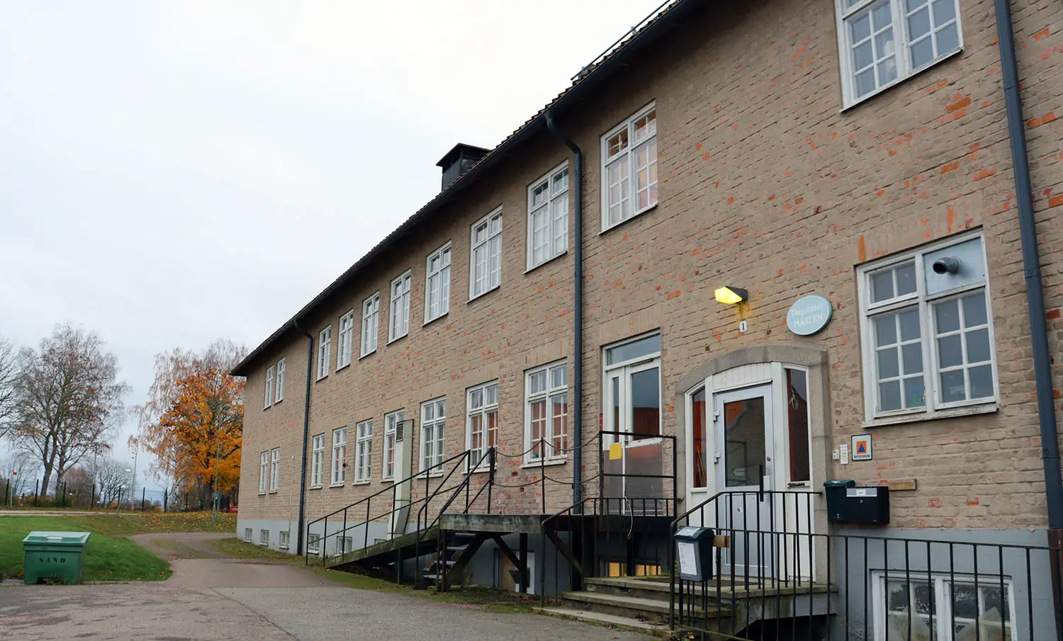 Fasad till byggnaden där VIa finns.