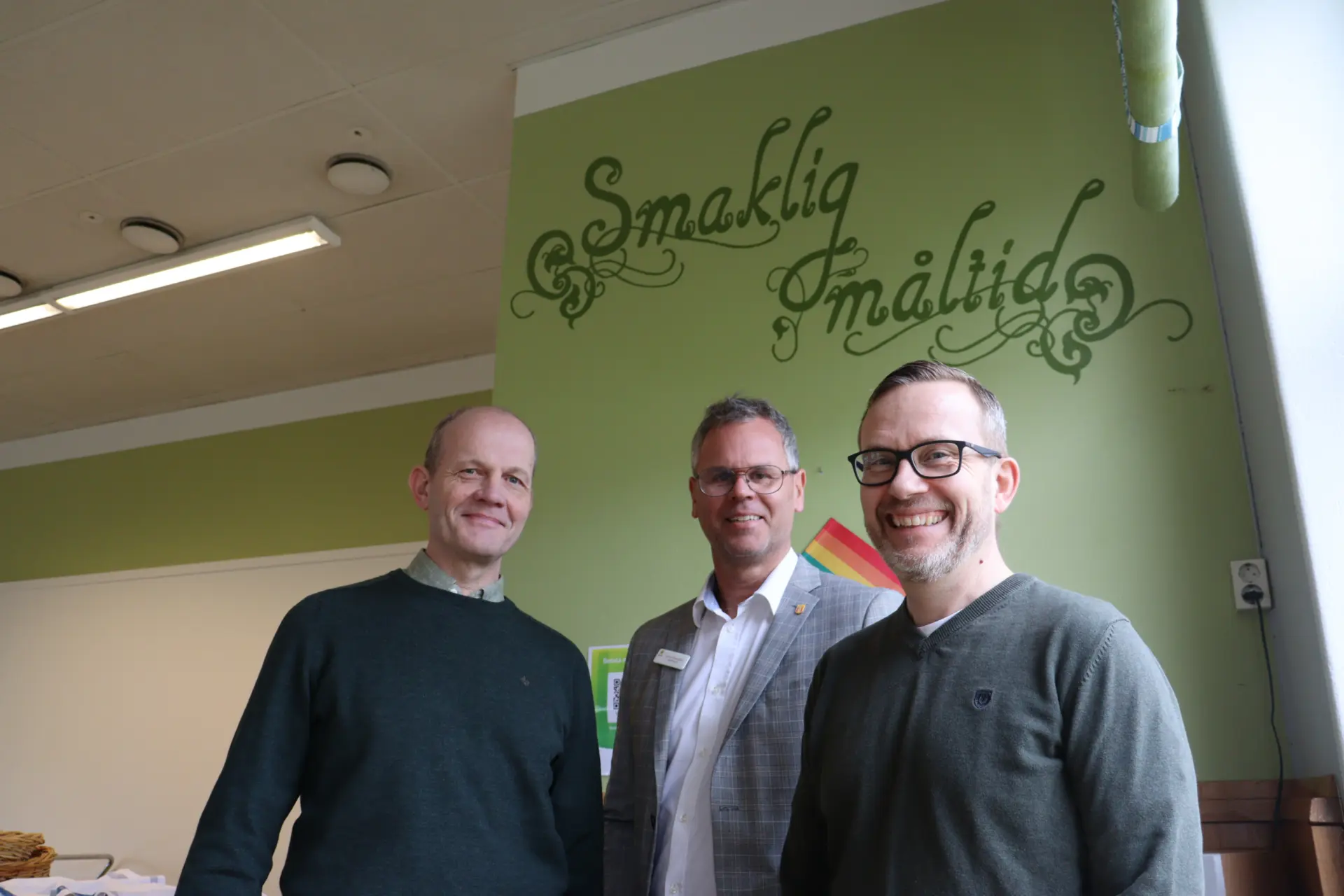 Göran Fältgren, Johan Wernström och Markus Gustafsson i skolmatsalen.