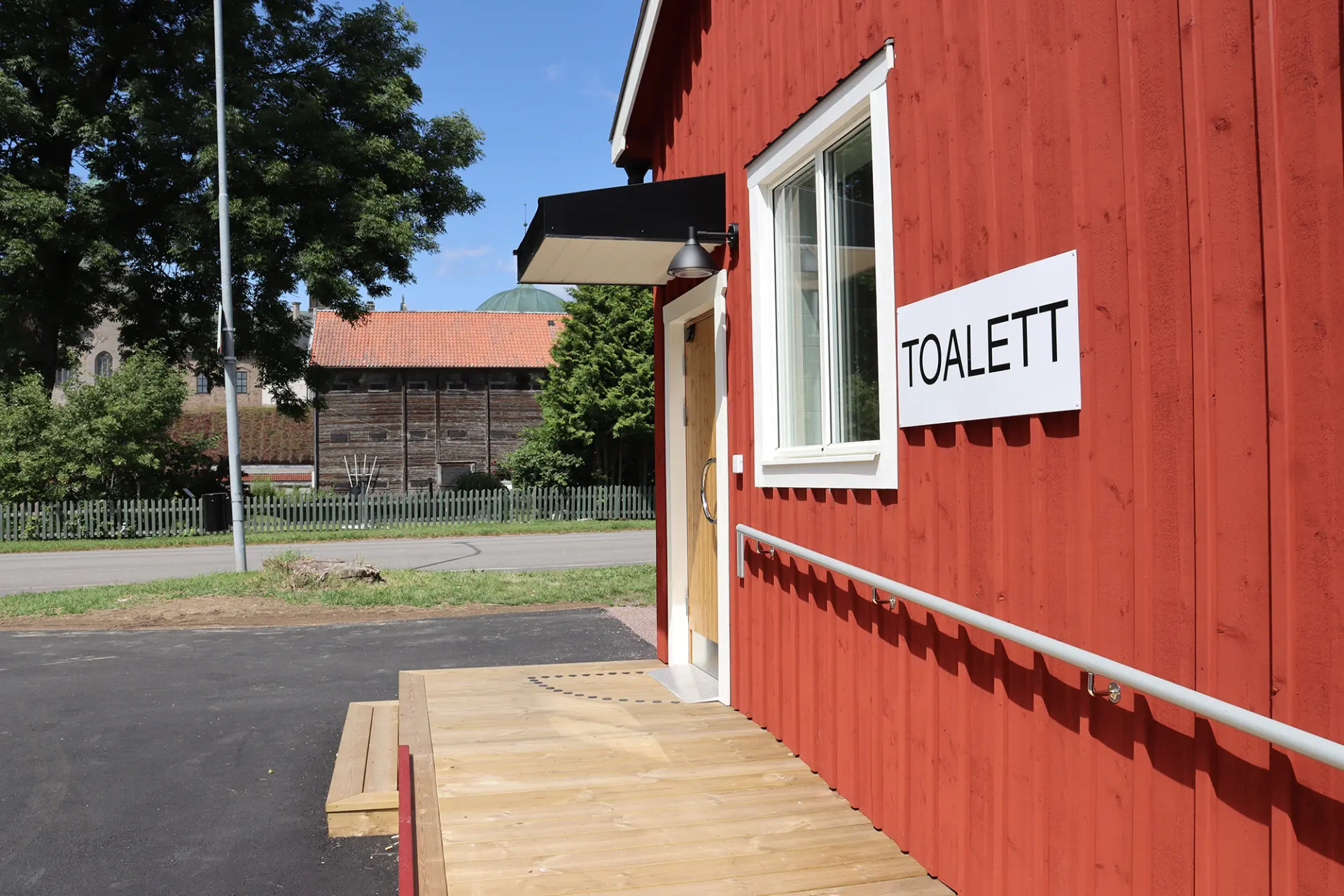 Toalettbyggnad