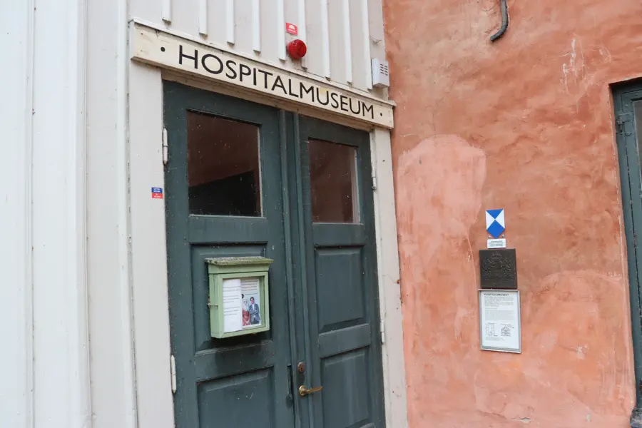 Ingången till hospitalsmuseet, Gamla dårhuset
