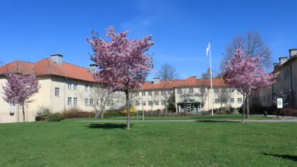 Kommunhuset i Vadstena utifrån