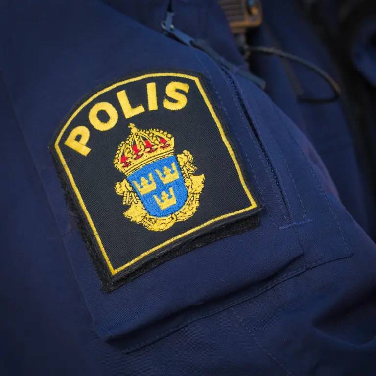 Emblem på polisuniform.